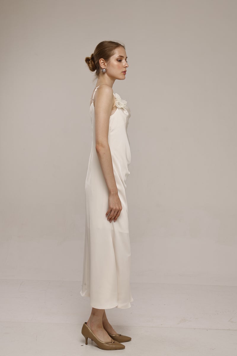 Boonne Fashions فستان ميدي ساتان بأشرطة سباغيتي للنساء - Image 3